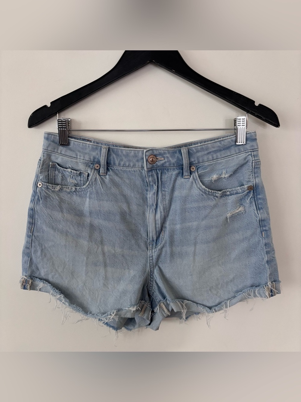 American Eagle Light Wash Frayed Mom Shorts Sz 8